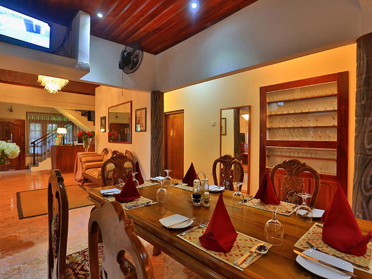 Hotel Emel Boutique Negombo Esterno foto