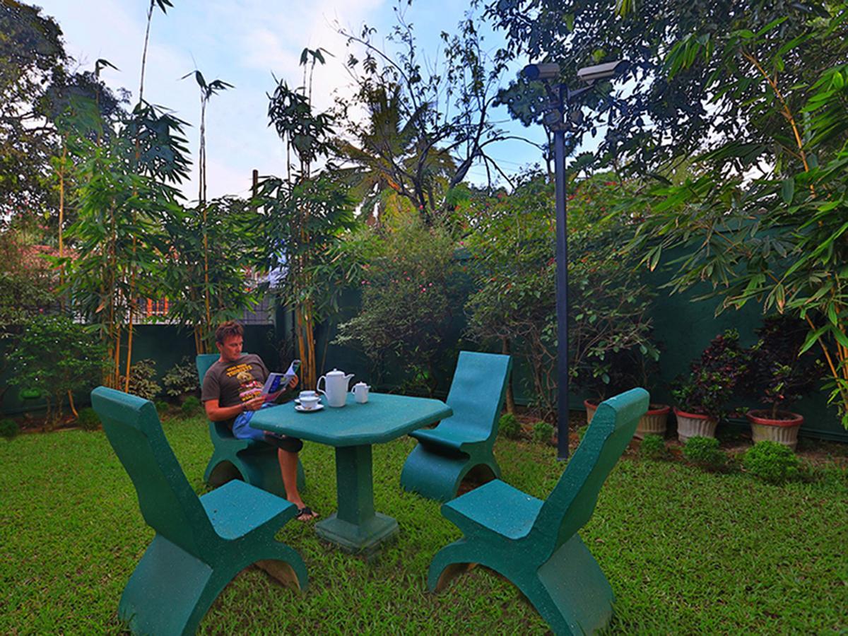 Hotel Emel Boutique Negombo Esterno foto